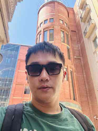please help me to find apartment