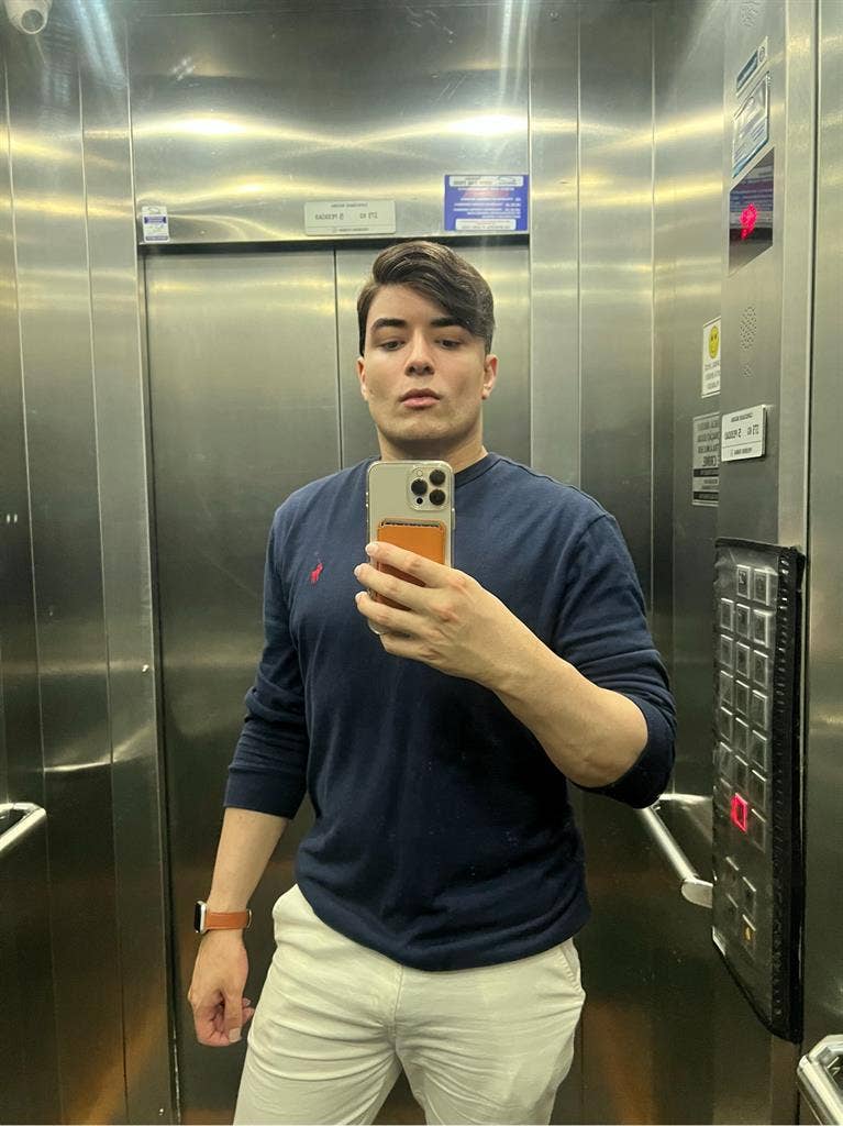 Good looking guy looking for a room