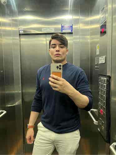 Good looking guy looking for a room