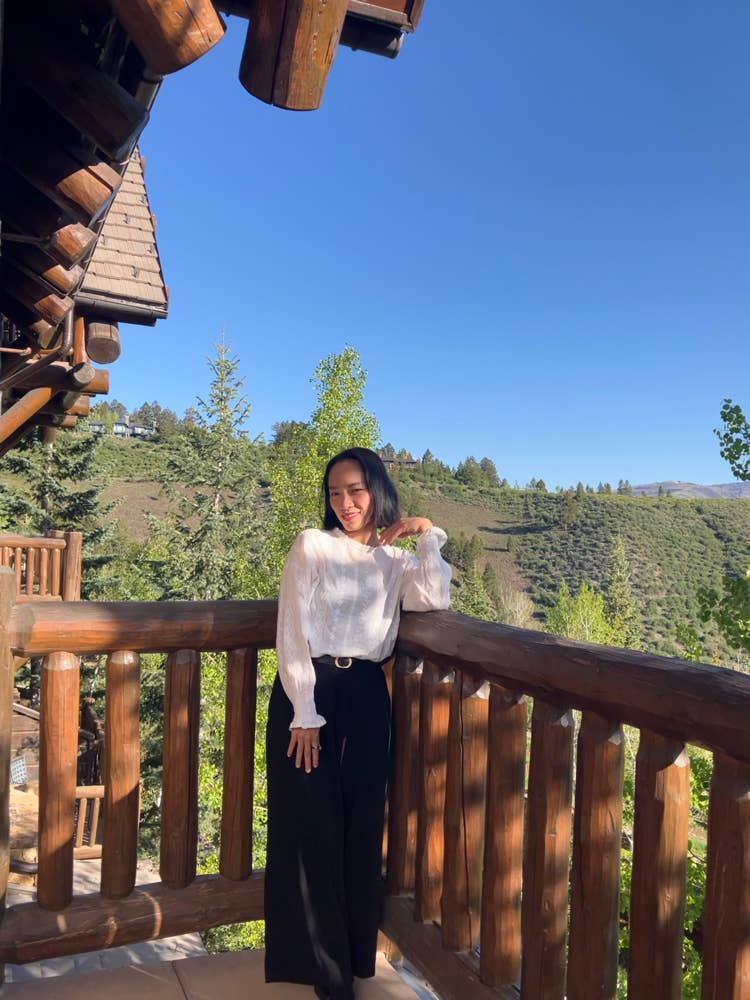 J1 student looking for room- share