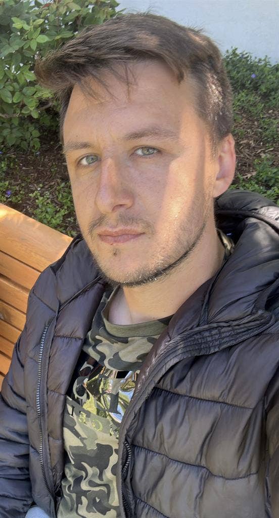 Looking for a place (WhiteHall)