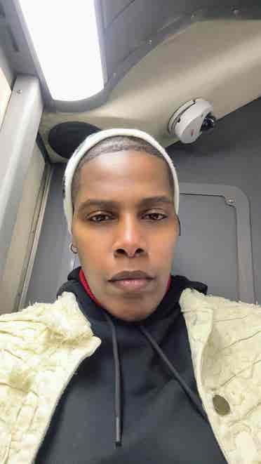 Hi my name is Shardae  yrs old