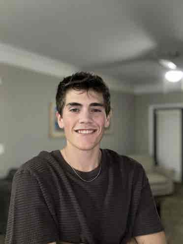 Looking for roommate
