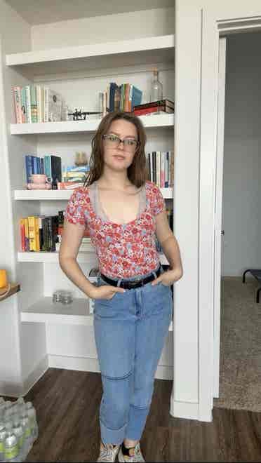 Quiet, chill girl looking for roomy