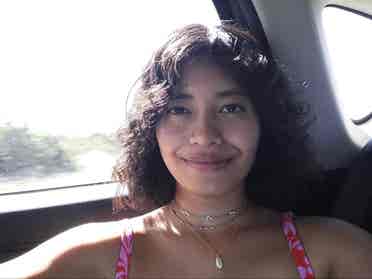 Looking for 3 bd apt to sharee