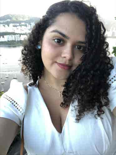 I am looking to share 
an apartment