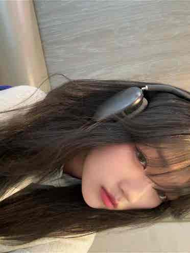 Looking for private room for a girl