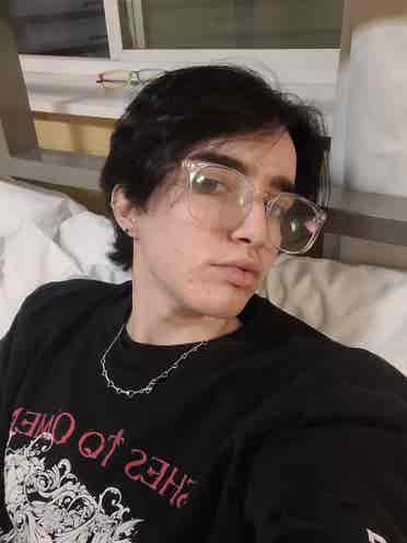 Looking for LGBT room ASAP