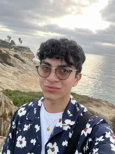 Looking for housemate
!