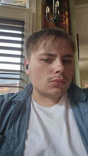 Irish guy looking for roommates