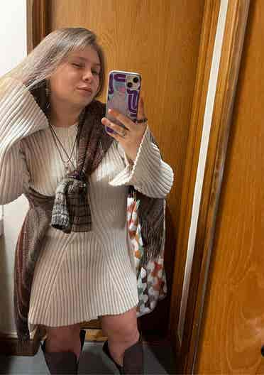 Looking for temporary roommate(s)