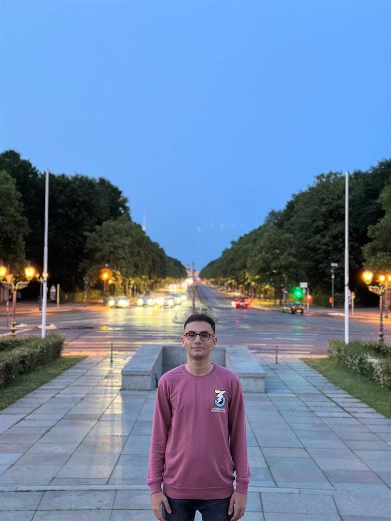 Need of a Room or Apartment
