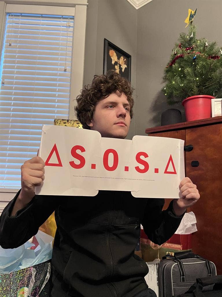 Lookin for cool roommates