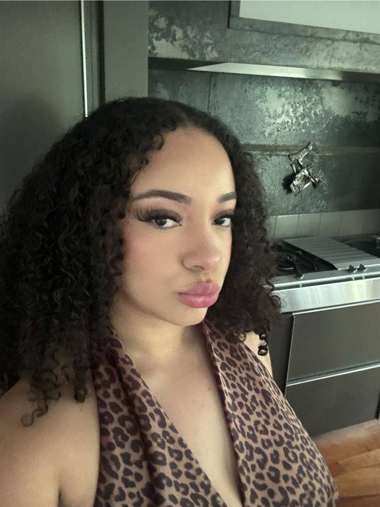 Hi all, I’m looking for a roommate!