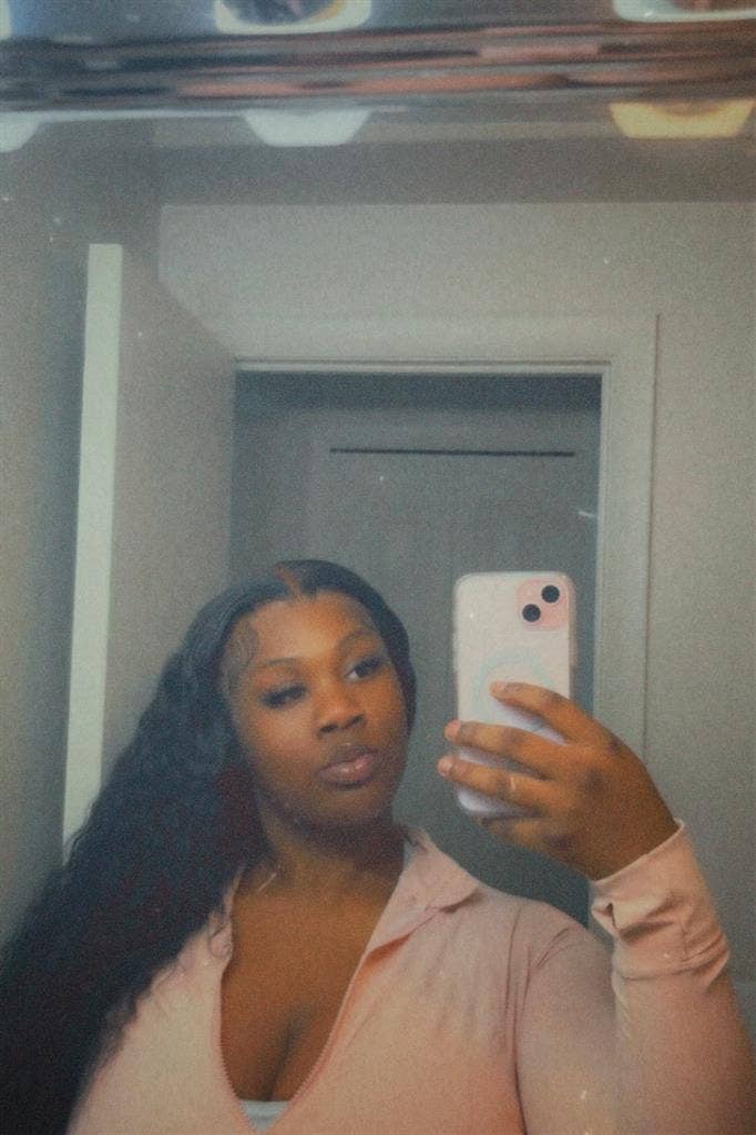 Looking for Roomate 😊