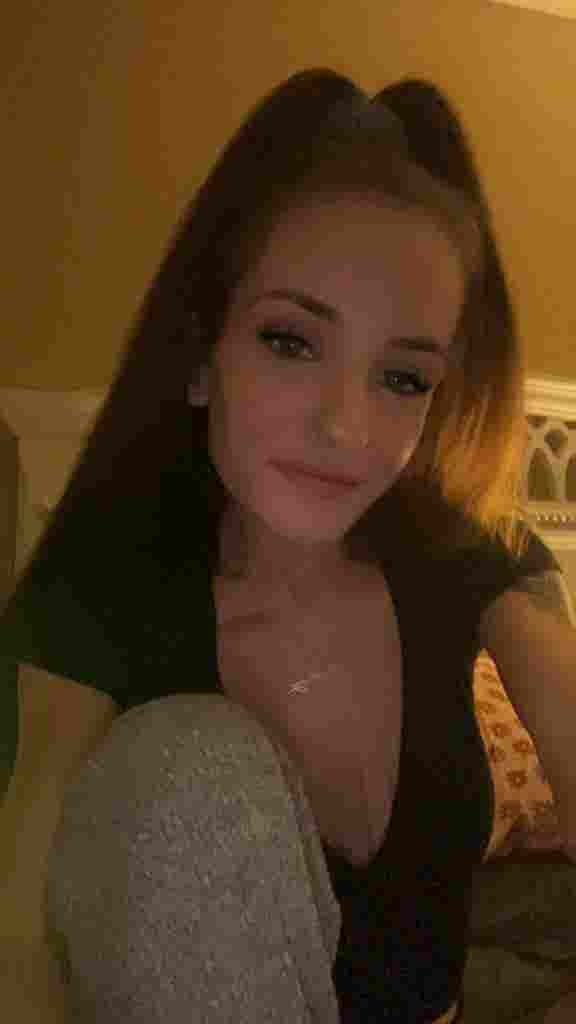 Looking 4 room near 
Coral Springs