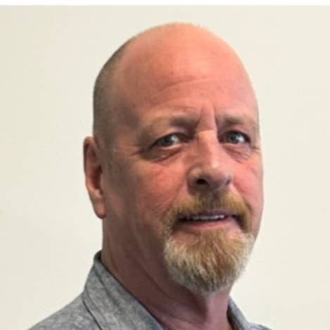 63male Looking for a room too rent