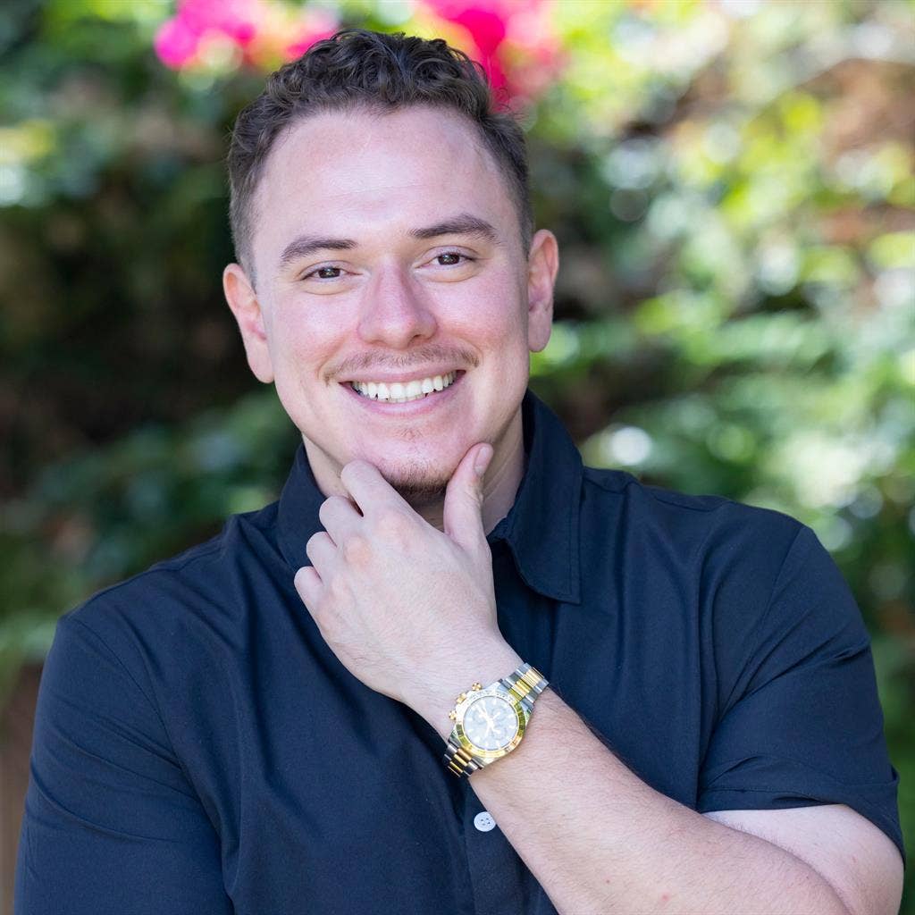 NYC-Bound Professional Seeking Room