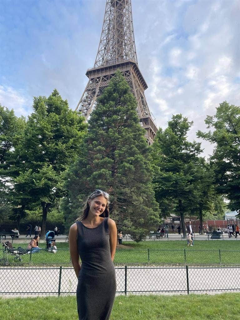 Looking for a room/lease!