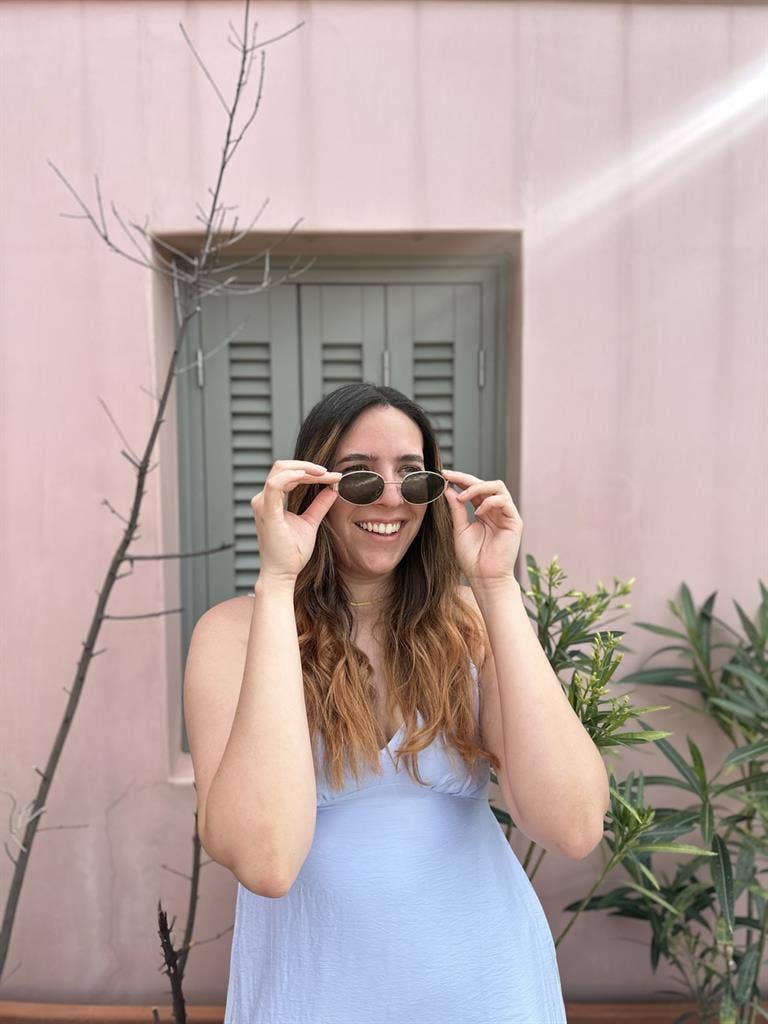 Looking for a Room/Roommatee