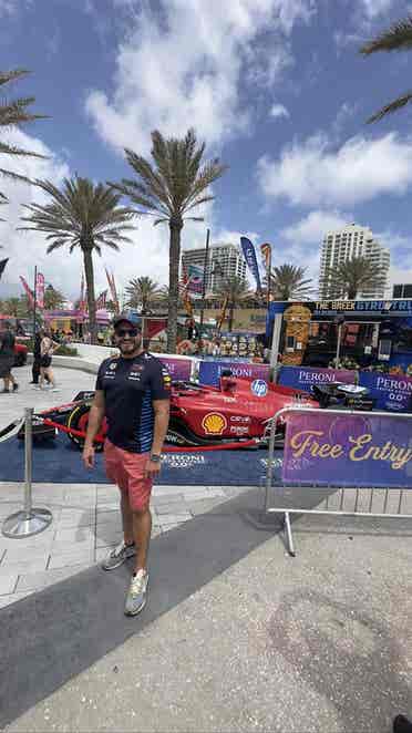 Easygoing/Neat Pro Seeks Miami Room