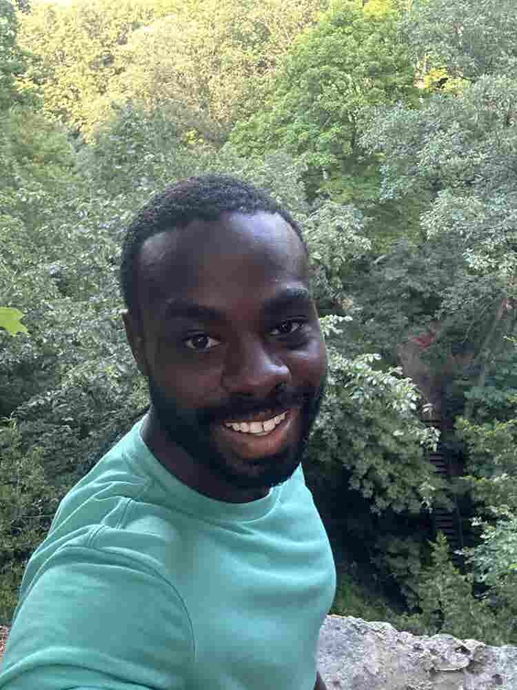 Responsible,Clean Male Seeking Room