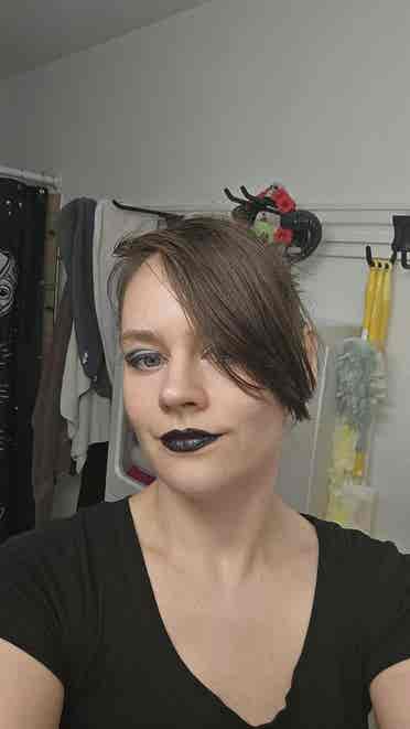 Looking for a room and flatmate!
