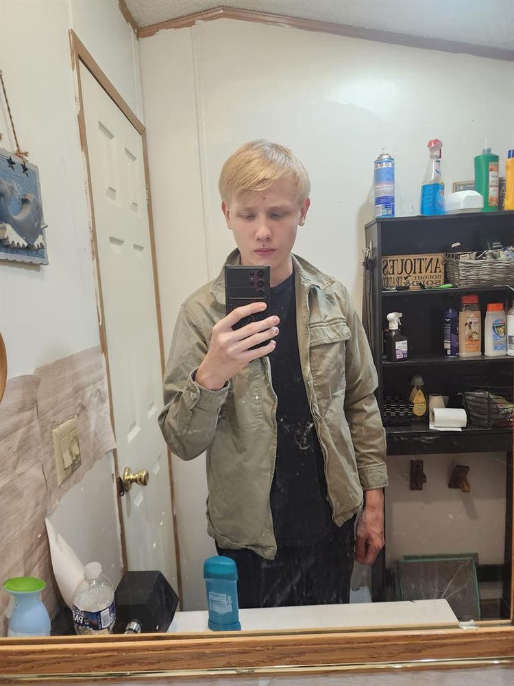 trying to find a roommate or a r