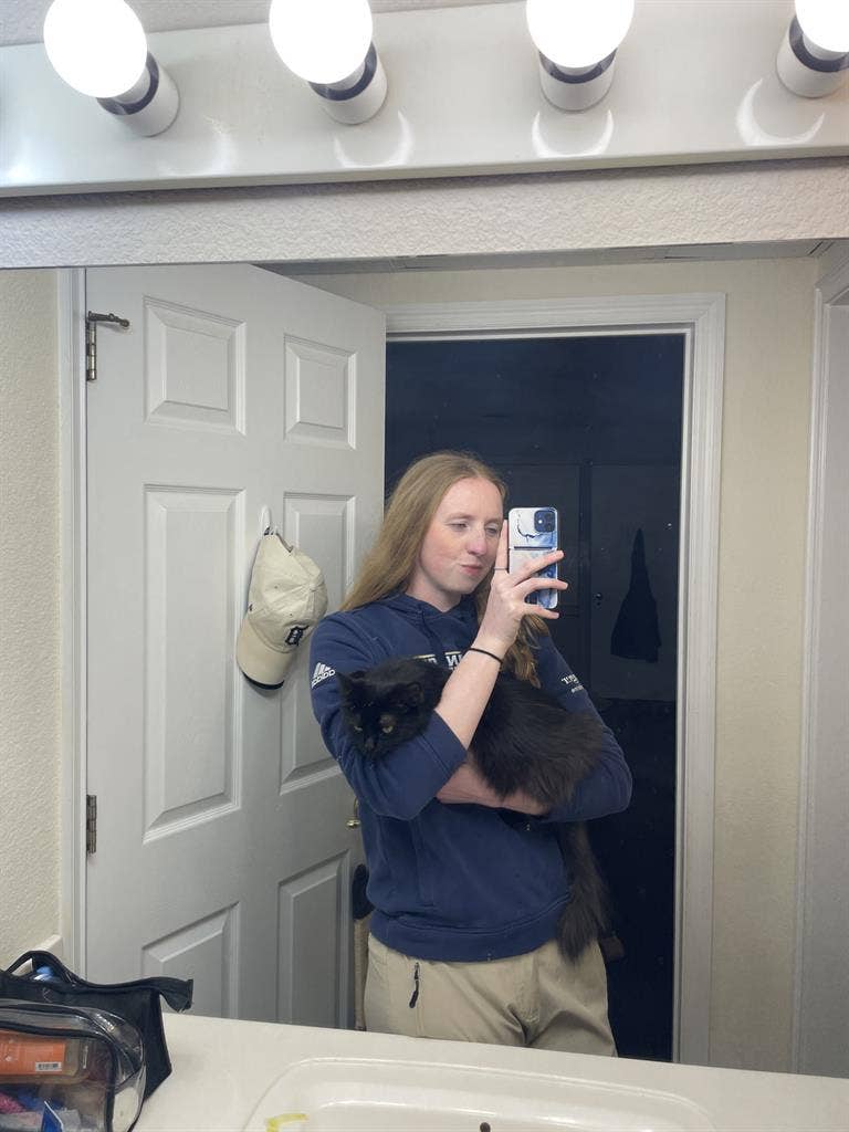 Looking for a roommate(s)!!