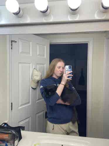 Looking for a roommate(s)!!