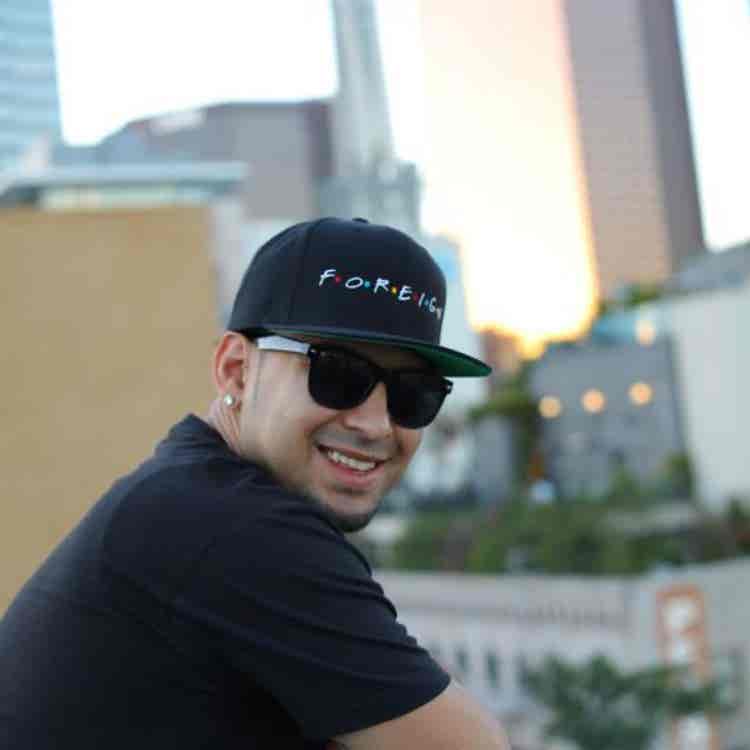alex