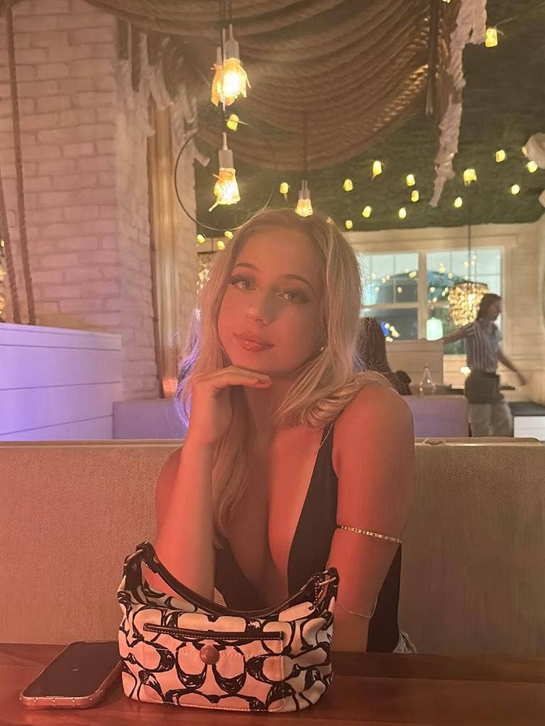 Mia
