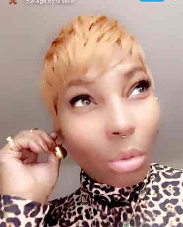 Professional woman seeking a room