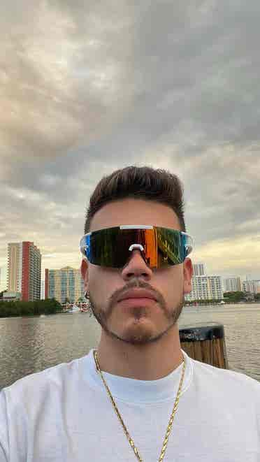 yo M looking to rent