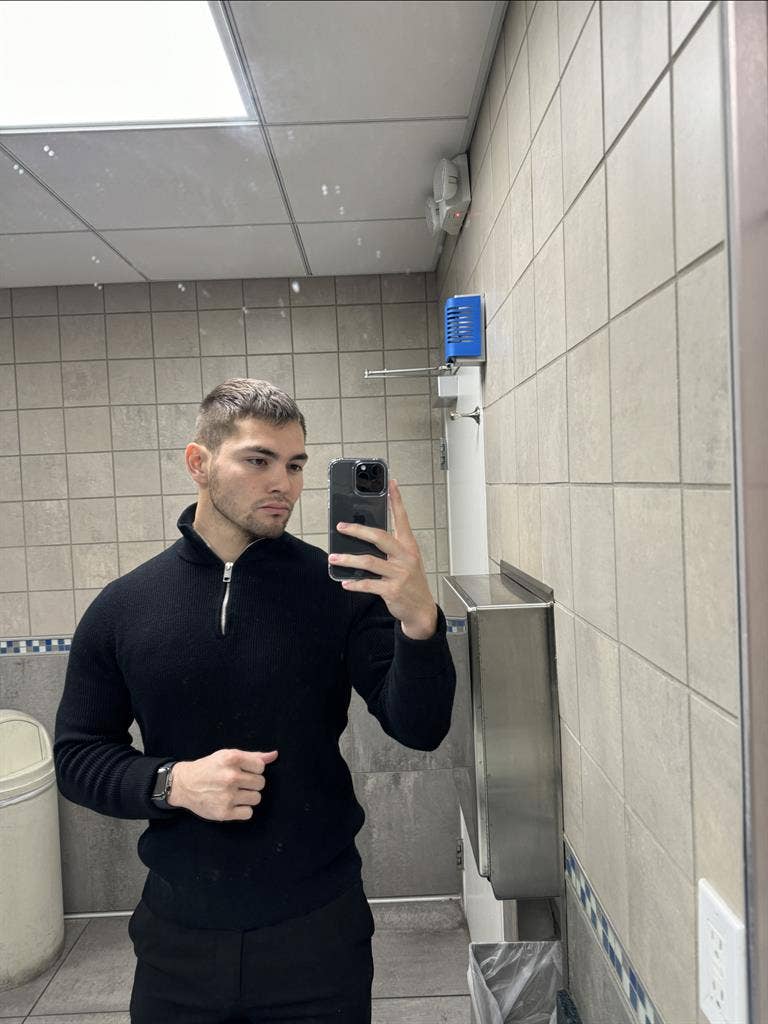 Looking for a casita or apartment.