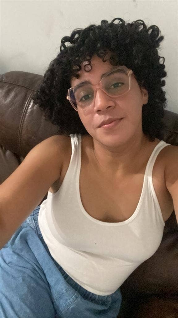 Female looking for a b or a room
