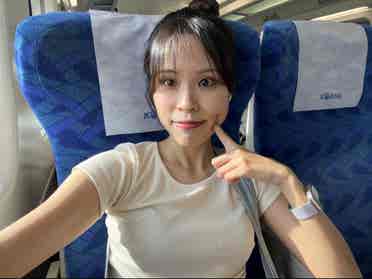 Outgoing girly from Korea
