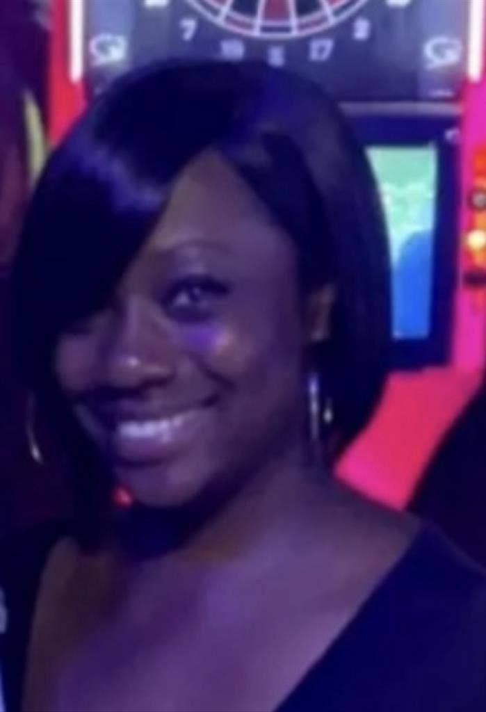 Hello! Looking for a roommate