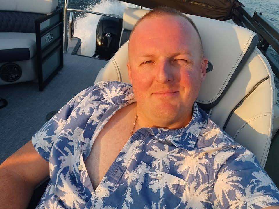 Decent dude looking for a room