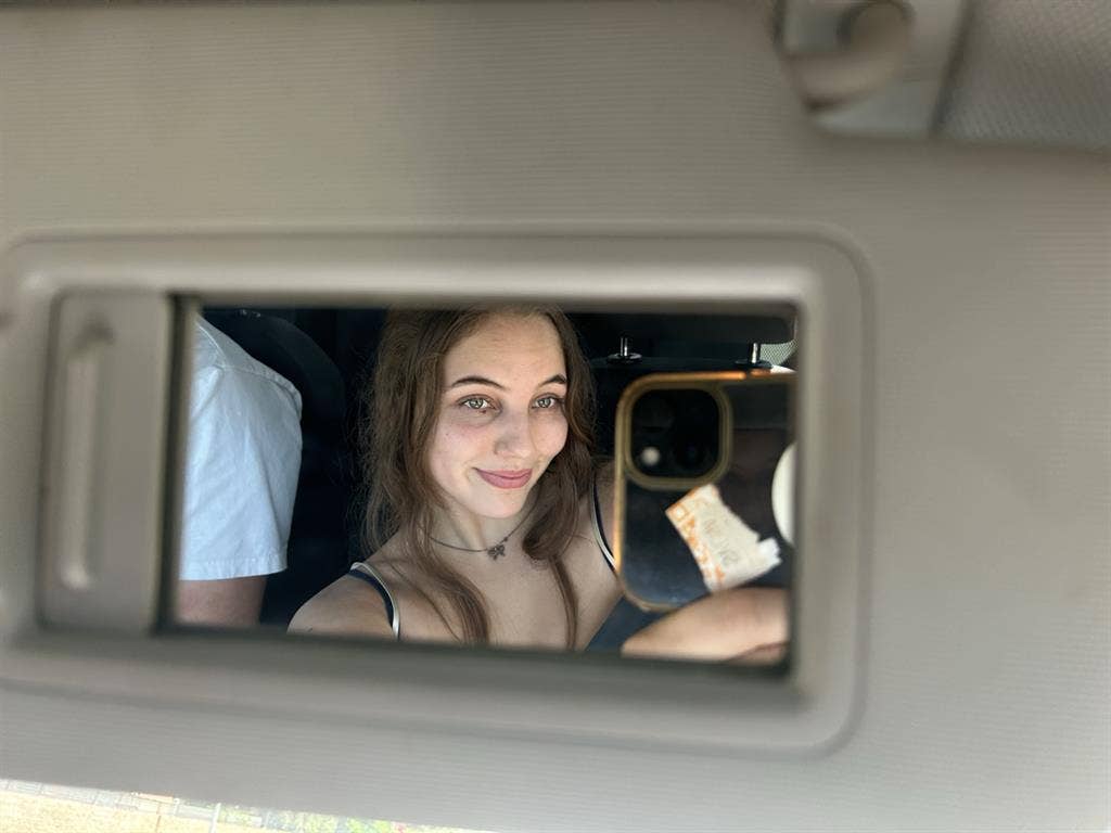 22 year old looking for a room