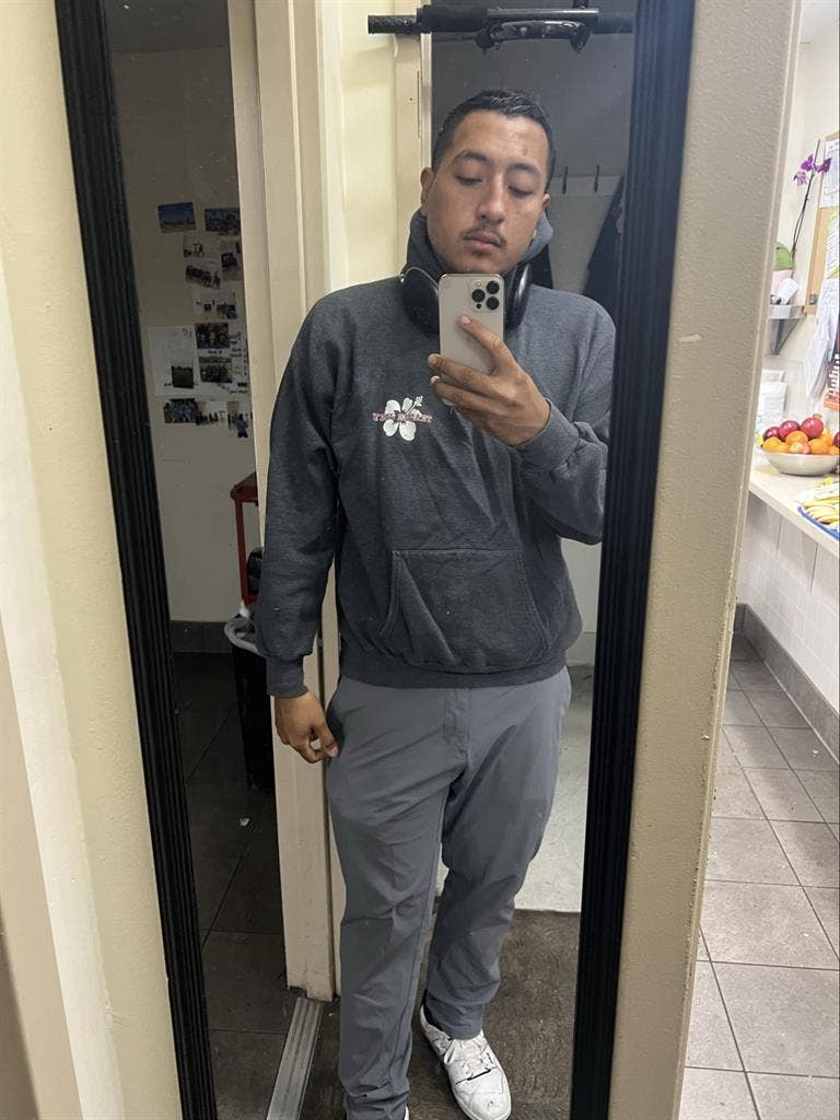 Looking for a roommate