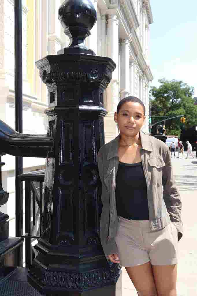 English teacher looking for a room.