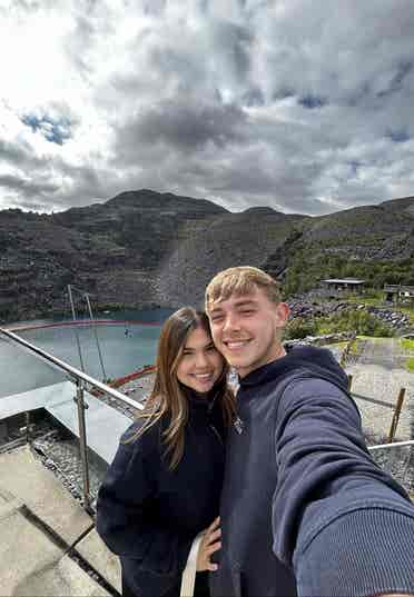 Couple looking for a room