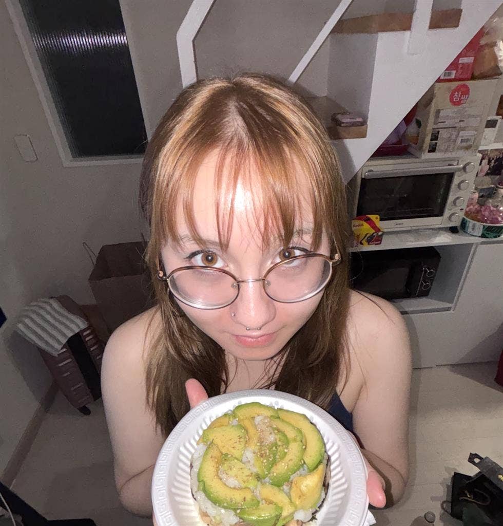 ISO Room/Roommate 10/1 Move-in