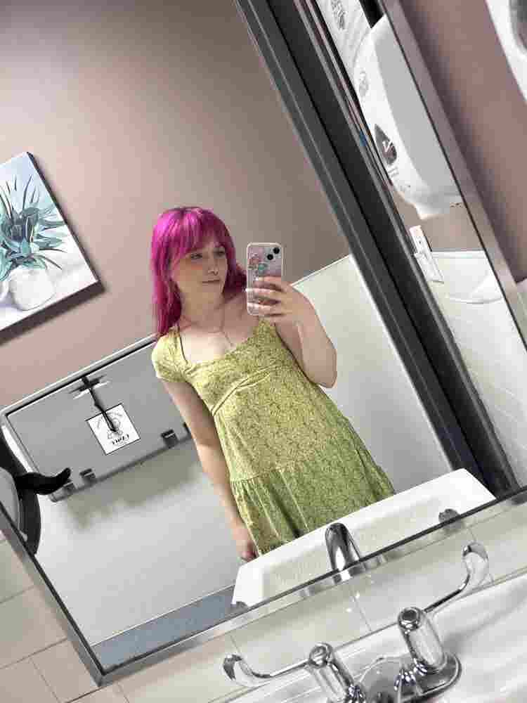 looking for room / roommate