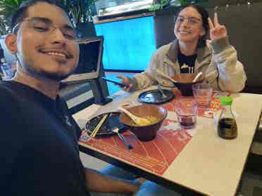 Busco habitación para pareja
