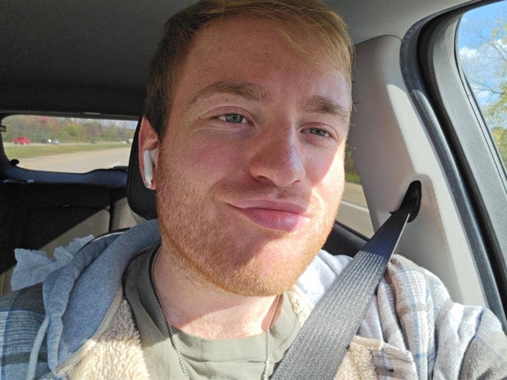 Looking for a room 👁️👄👁️