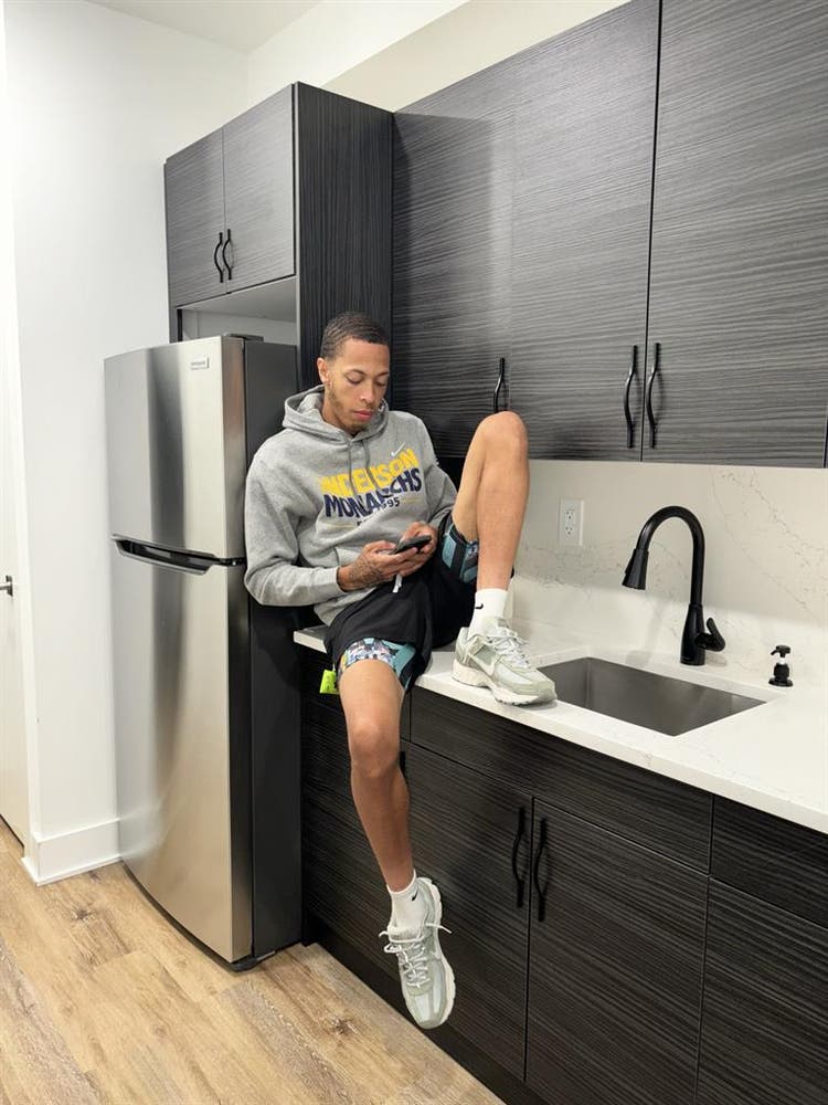Looking to move in ASAP!