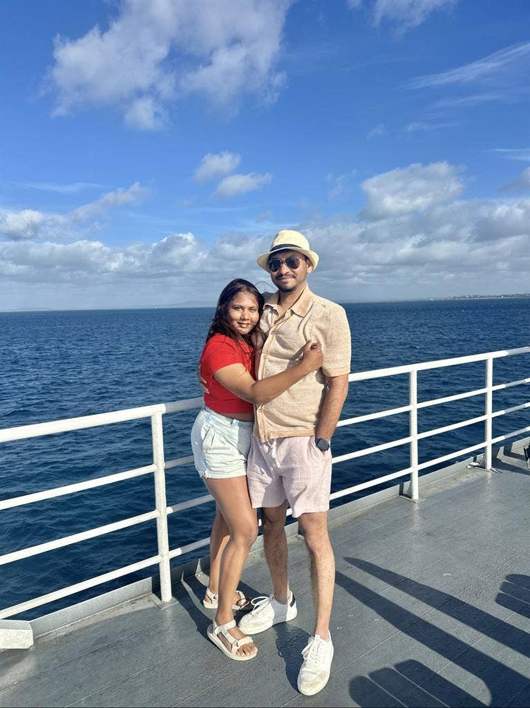 Couple seeking ensuite/ Studio 2BR