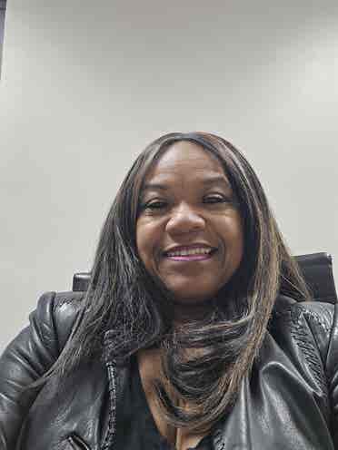 Female, professional seeking rental